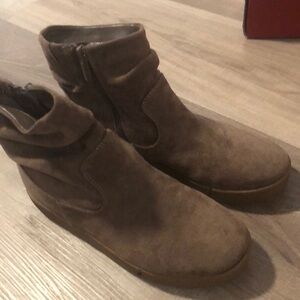 Beautiful light brown faux suede zip bootie by Impo